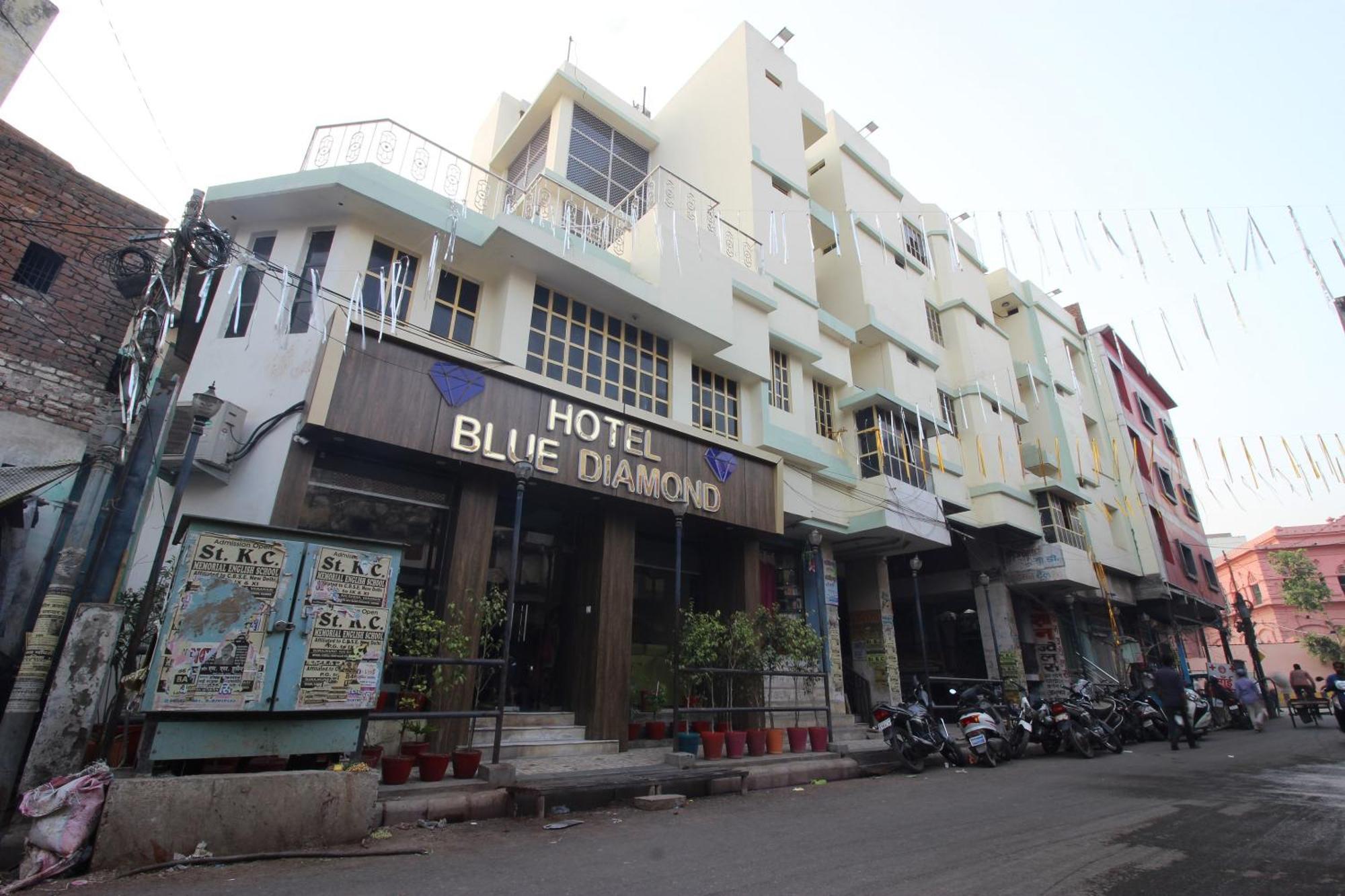 Hotel O Blue Diamond Varanasi Bagian luar foto