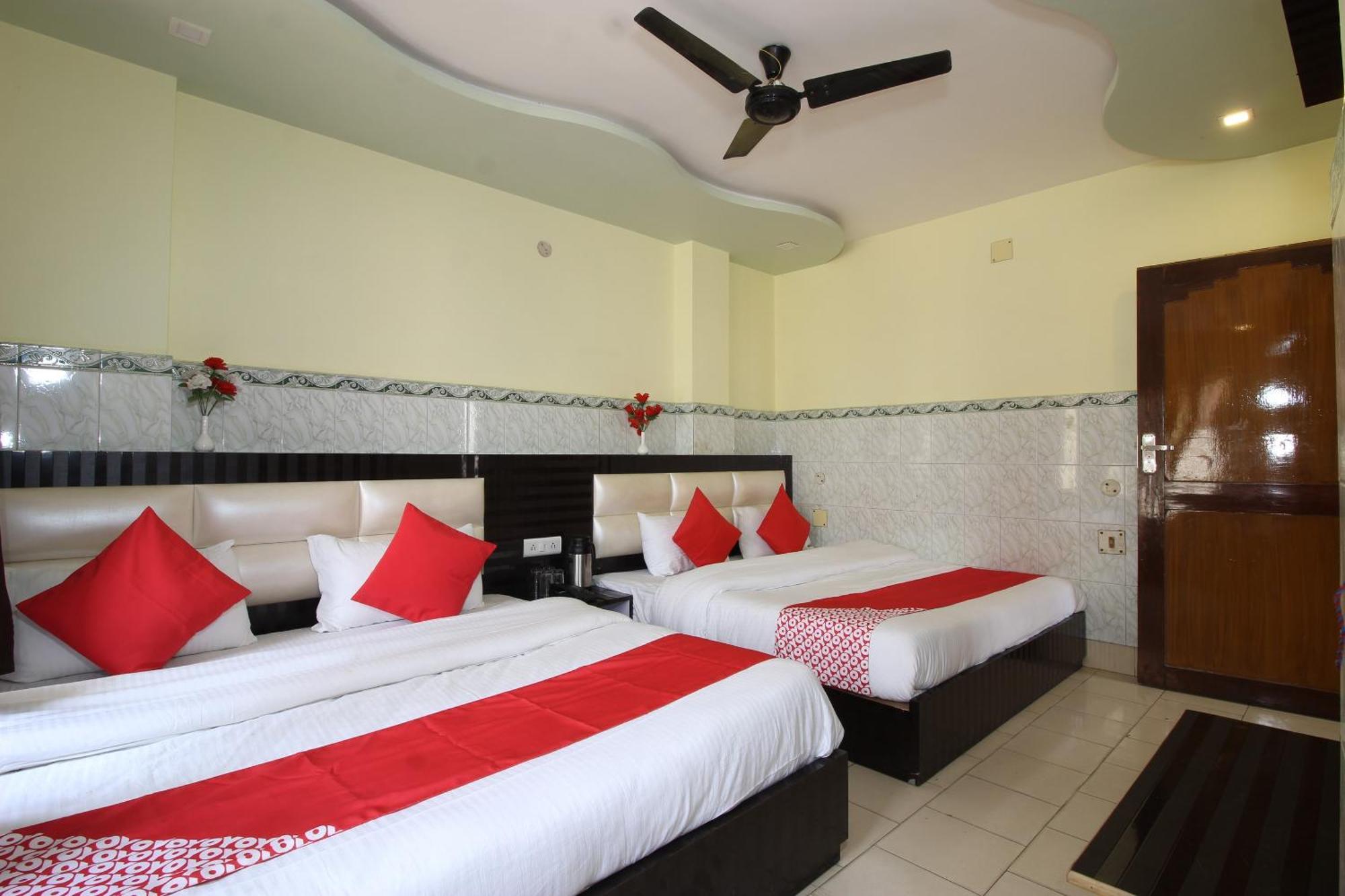 Hotel O Blue Diamond Varanasi Bagian luar foto