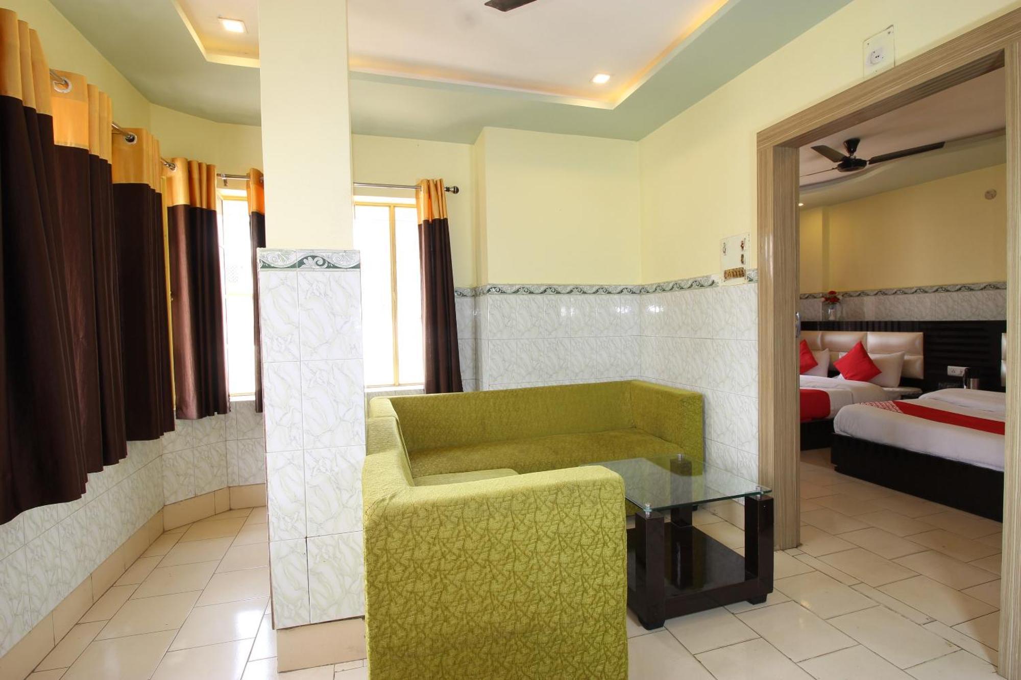 Hotel O Blue Diamond Varanasi Bagian luar foto